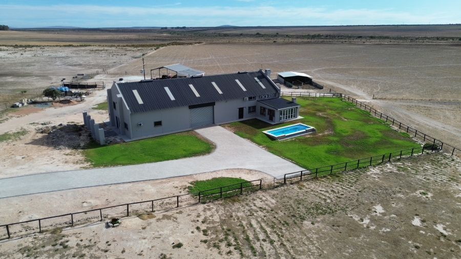 4 Bedroom Property for Sale in Hopefield Rural Western Cape